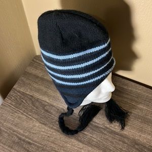Outdoor Life Men’s Tasseled Beanie Blue Striped OSFM